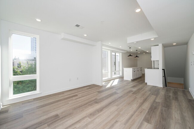 Building Photo - 1514 Master St