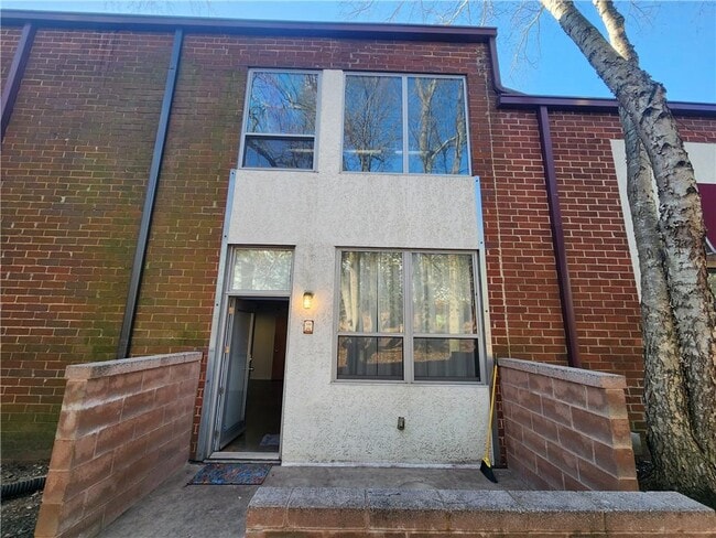 Building Photo - 195 Arizona Ave NE