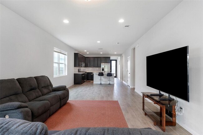 Building Photo - 420 Winding Hollow Ln