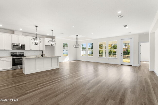 Building Photo - 9019 Laird St