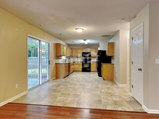 Building Photo - 5155 Torrey Ln