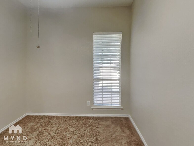 Building Photo - 10224 Ash Creek Ln