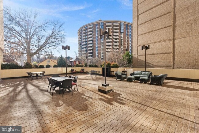 Building Photo - 4601 N Park Ave