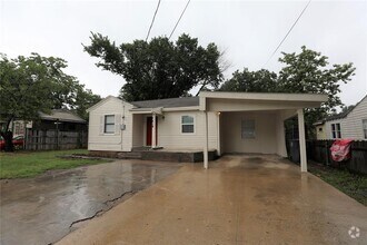 Building Photo - 8418 Grovecrest Dr