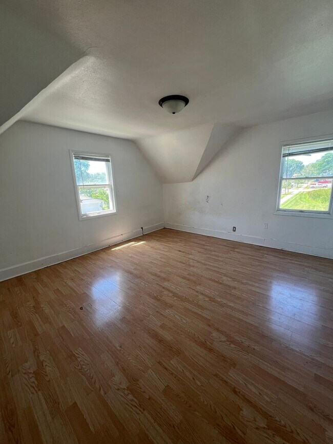 Building Photo - Click the “Apply Now” button or email wapmrentals@gmail.com for a prompt response.
