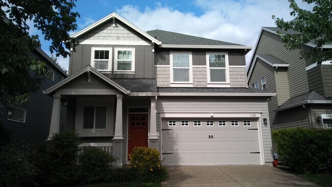 Front - 1120 SE Tamora Ave