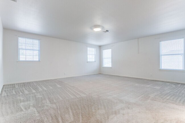 Building Photo - 4-BEDROOM IN PRESTON HOLLOW