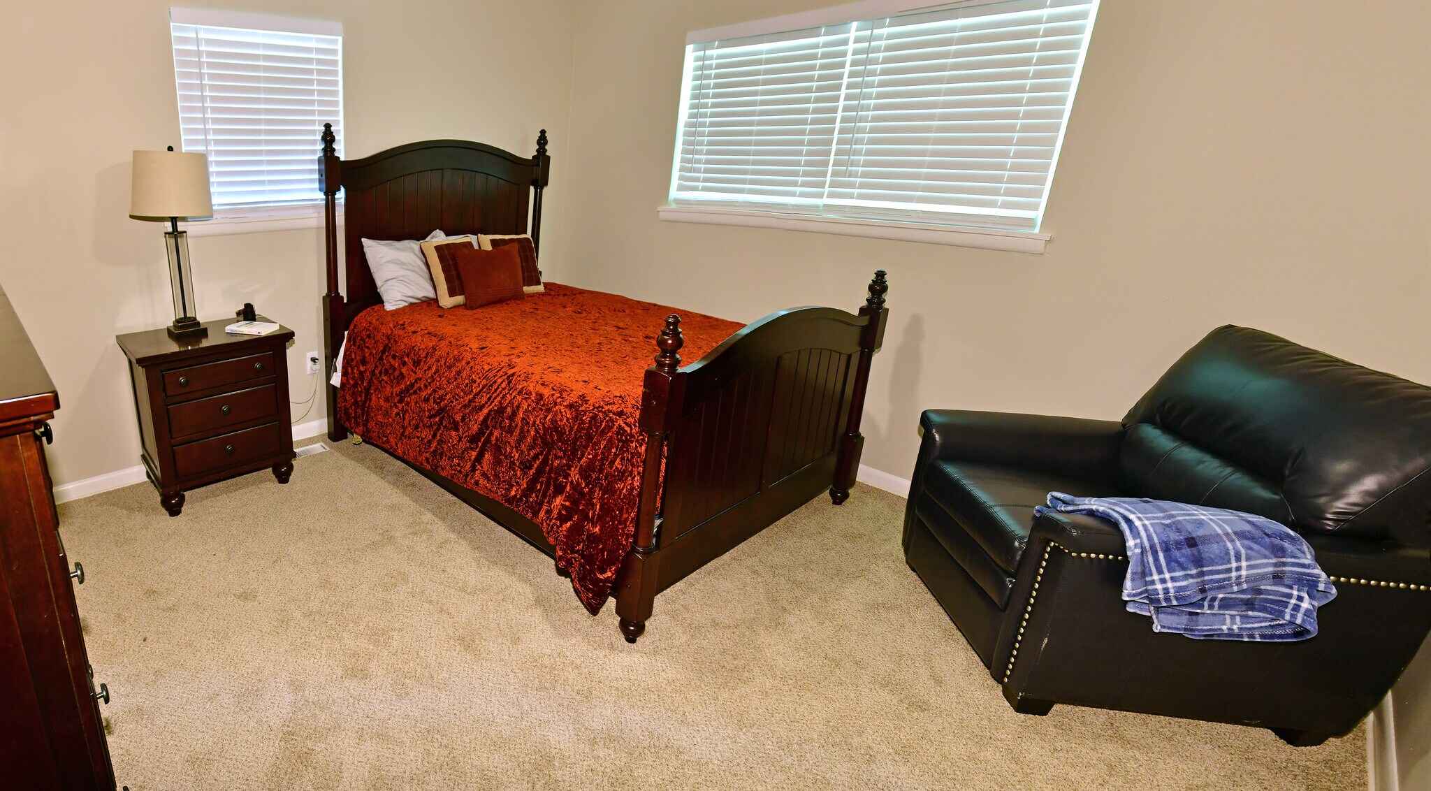 Building Photo - 37 Glenmere Dr