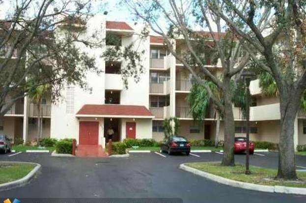 Building Photo - 1831 Sabal Palm Dr