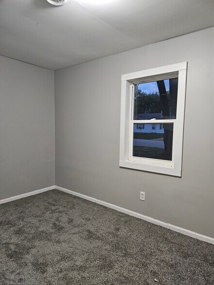Building Photo - 7319 Volquardsen Ave