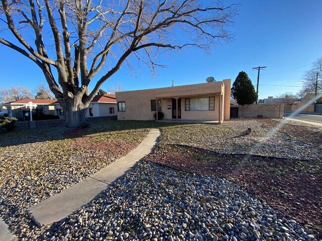 Building Photo - 1200 Stanford Dr NE