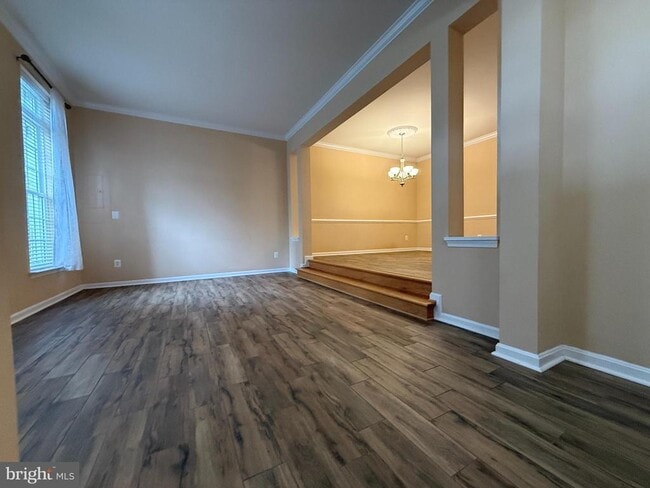 Building Photo - 22949 Fanshaw Square