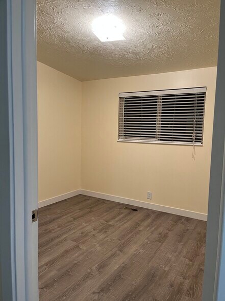 Building Photo - 2799 W 7550 S