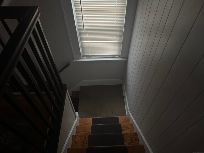 Building Photo - 65-67-67 Palm St