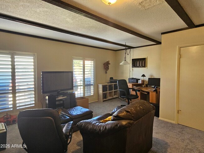 Building Photo - 6851 E Golden Hills Way