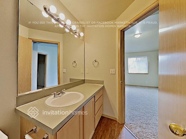 Building Photo - 22420 44th Ave Ct E
