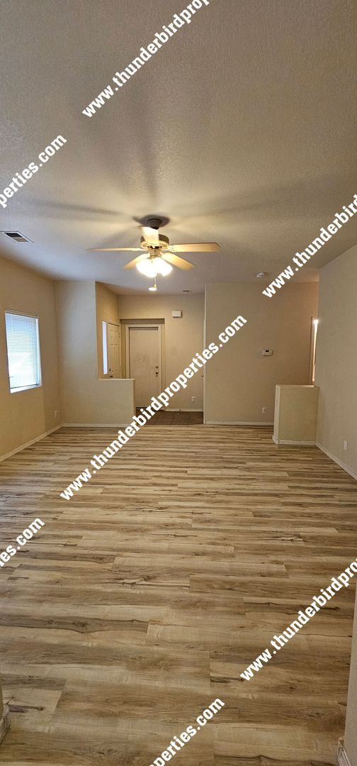 Building Photo - Gated Community 2 Bedroom, 2.5 Bathroom, 2 Car Garage, Upstairs Loft & Backyard. Available NOW!