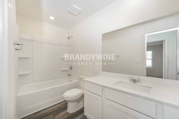 Building Photo - 56 Otway Lp