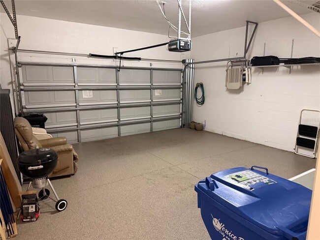 Building Photo - 1802 Triano Cir