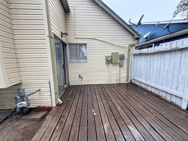 Building Photo - 11530 Springshire Dr