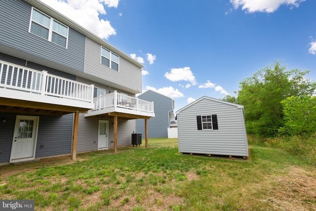 Building Photo - 311 Yellow Bill Ln