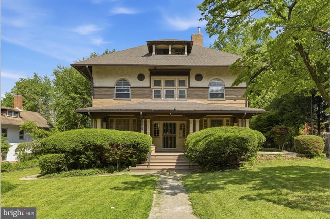Building Photo - 5939 Drexel Rd