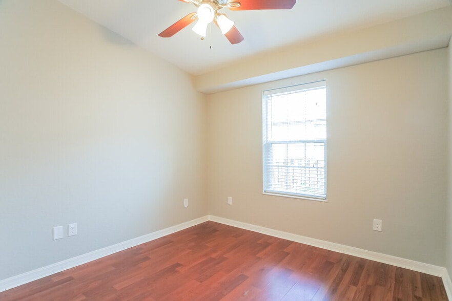 Building Photo - 1357 Mattie St