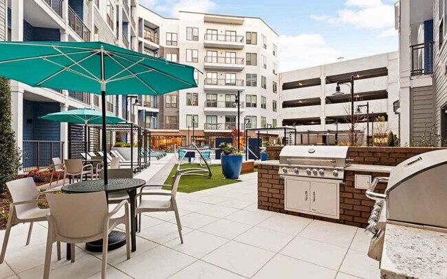 Building Photo - 313 Stillhouse Ln SE