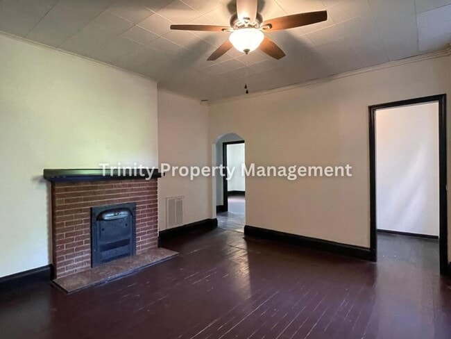 Building Photo - 462 Lee Ave
