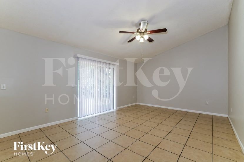 Building Photo - 649 Nardello Dr