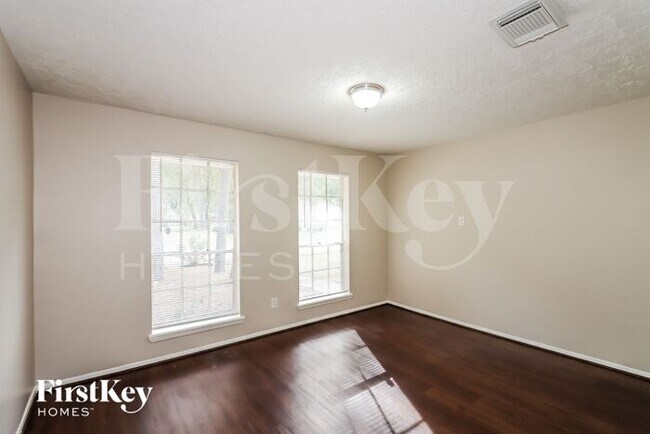 Building Photo - 17538 Bonnie Sean Dr