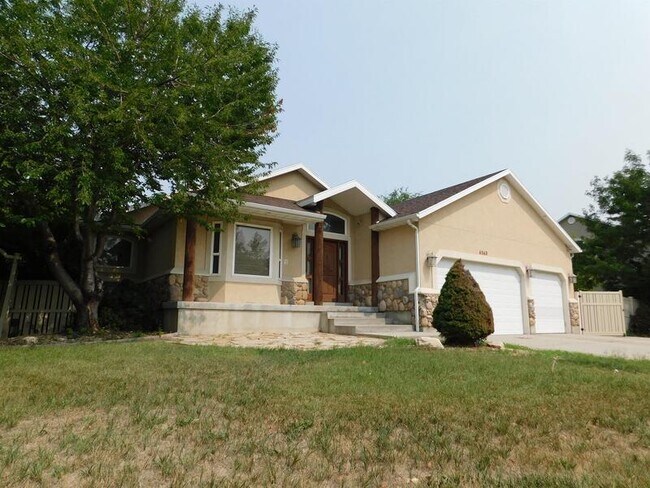 Building Photo - 6363 Murray Bluffs Dr