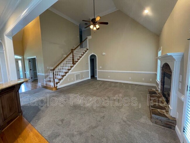 Building Photo - 107 Brighton Dr