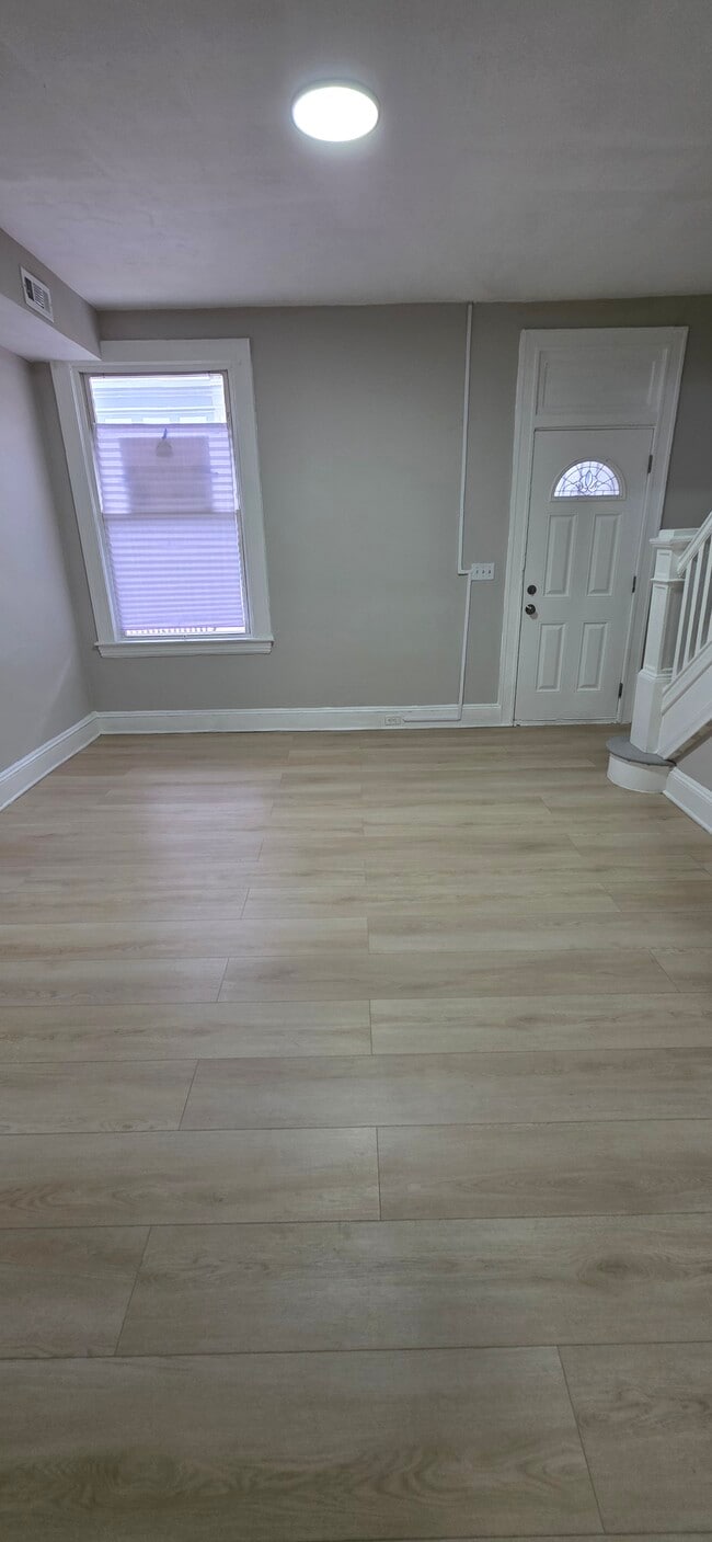 Building Photo - 5236 St Charles Ave