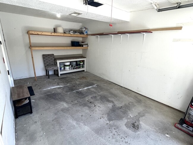 Building Photo - 6220 Crofton Dr