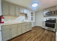 Building Photo - 23 Pompton Rd