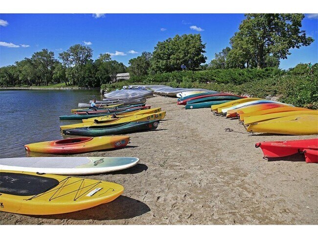 Building Photo - 3131 Excelsior Blvd