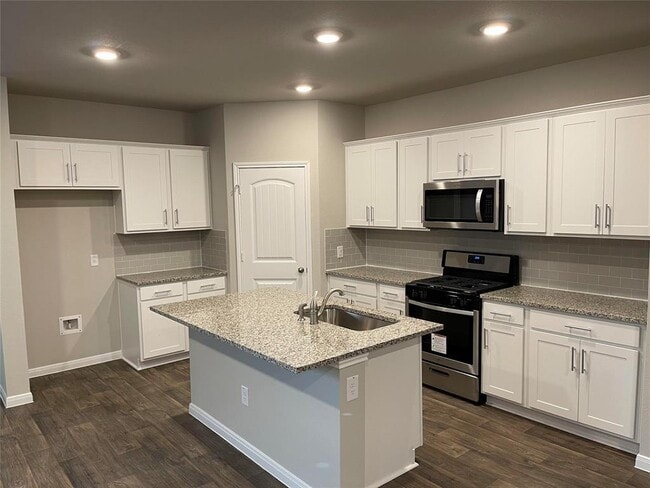 Building Photo - 618 Golden Grove Pkwy