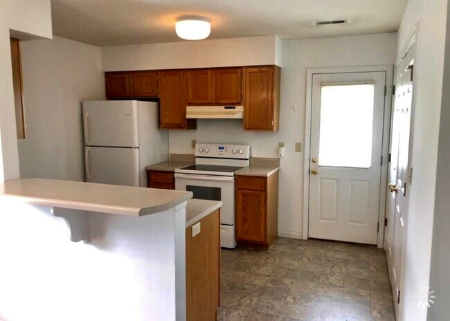 Building Photo - 2401 Santa Rosa Ct