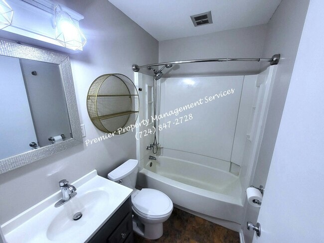 Building Photo - 2435 Brodhead Rd
