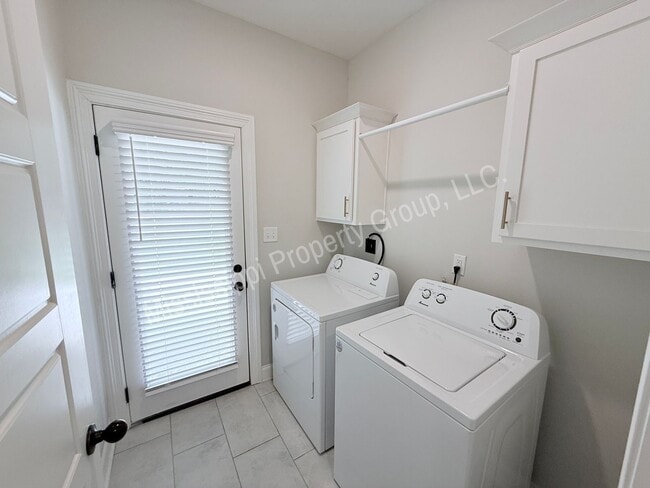 Building Photo - 4088 Fieldstone Lp