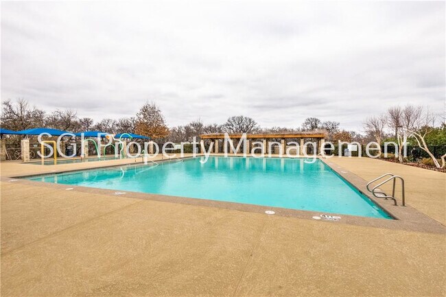 Building Photo - 824 Rivers Creek Ln