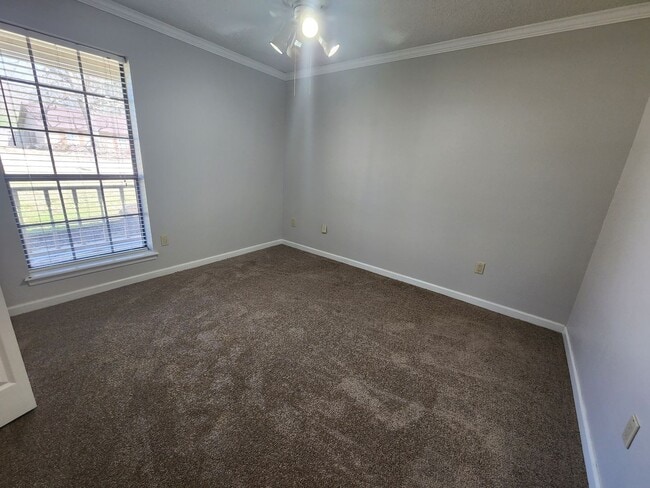 Building Photo - 2511 Eagle Run