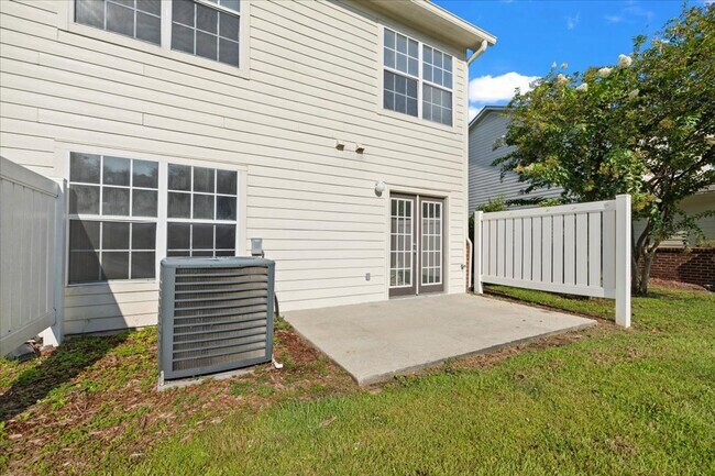 Building Photo - 606 Wingspan Way