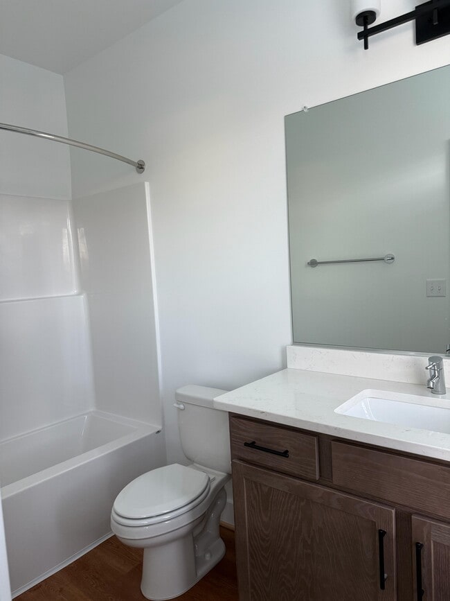 Building Photo - 909 Bainbridge St