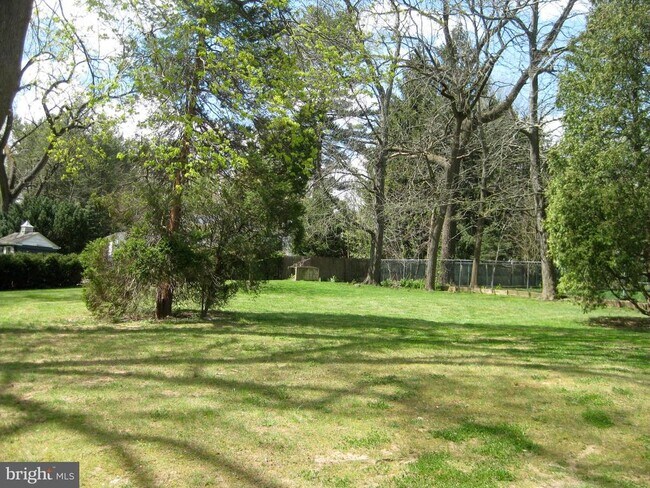 Building Photo - 708 Conestoga Rd