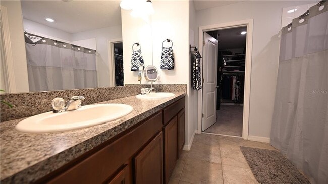 Building Photo - 10509 Carloway Hills Dr