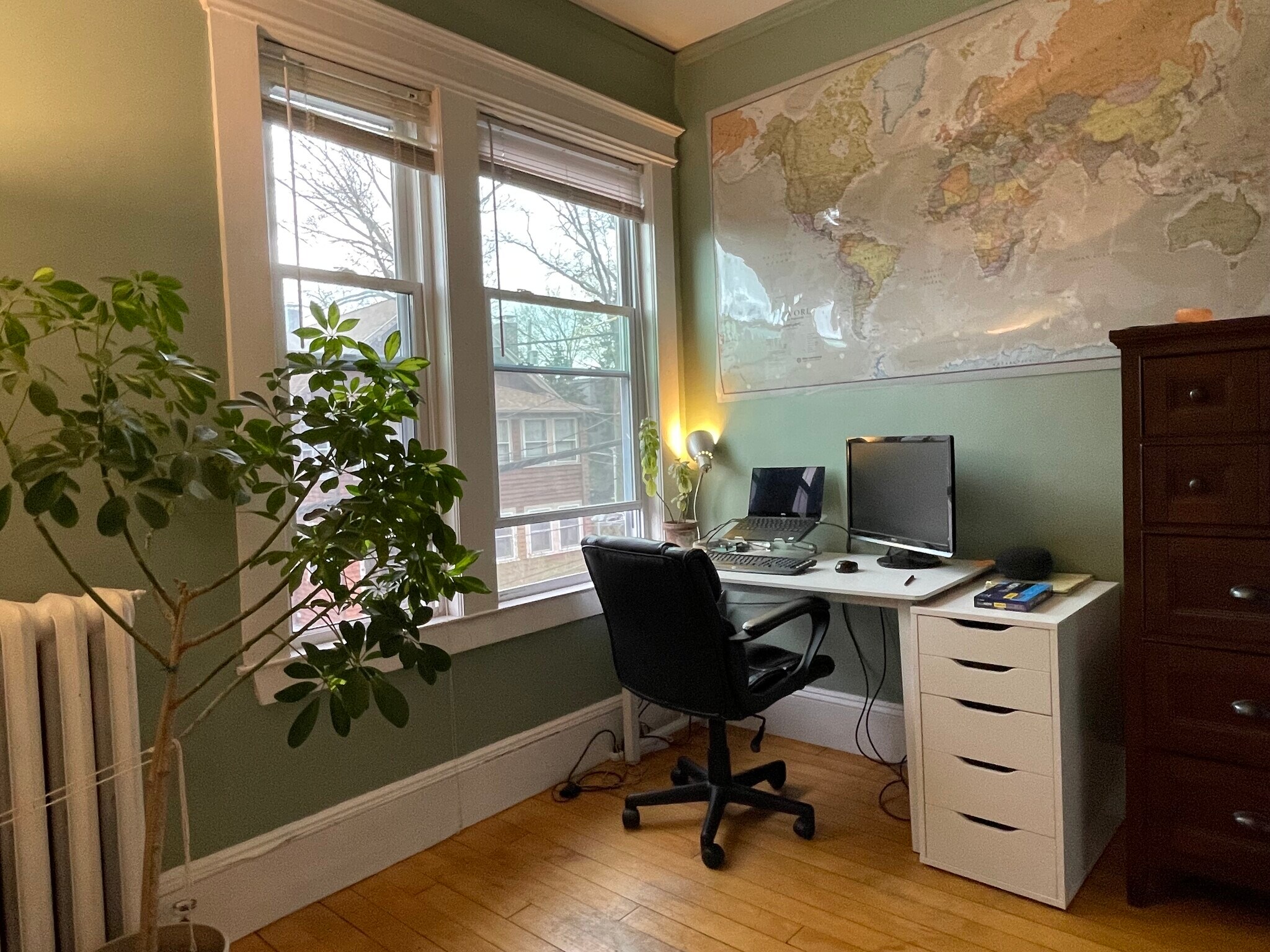 Building Photo - 32 Chatham St