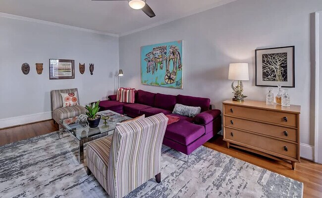 Building Photo - 518 Lamar Ave