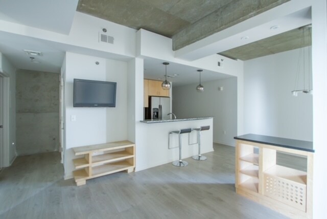 Building Photo - 415 Church St